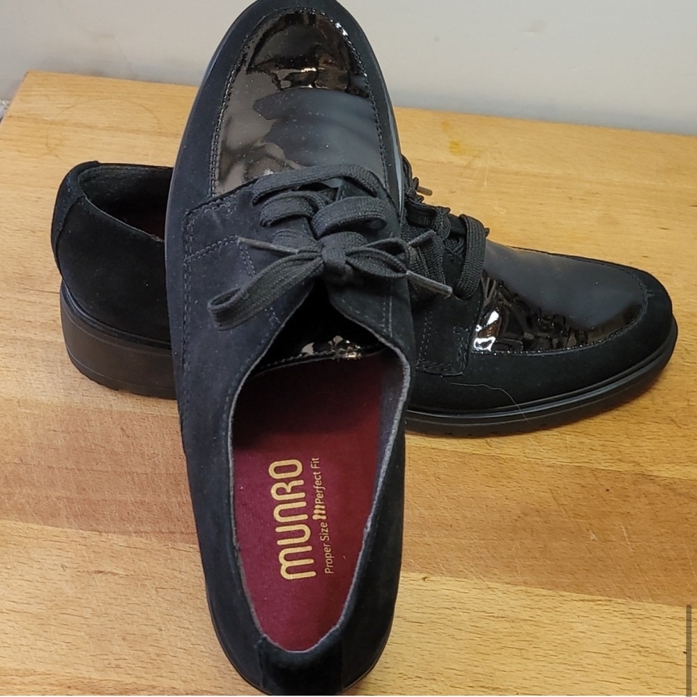 New Munro "Veranda" Loafers